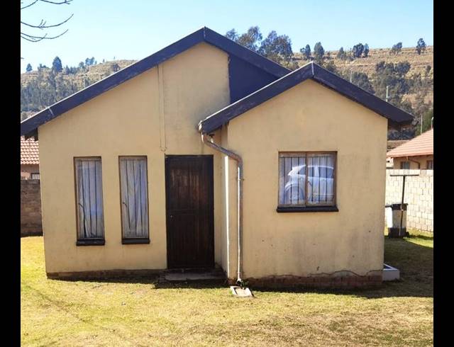 2 BEDROOM HOUSE FOR SALE IN DIEPKLOOF